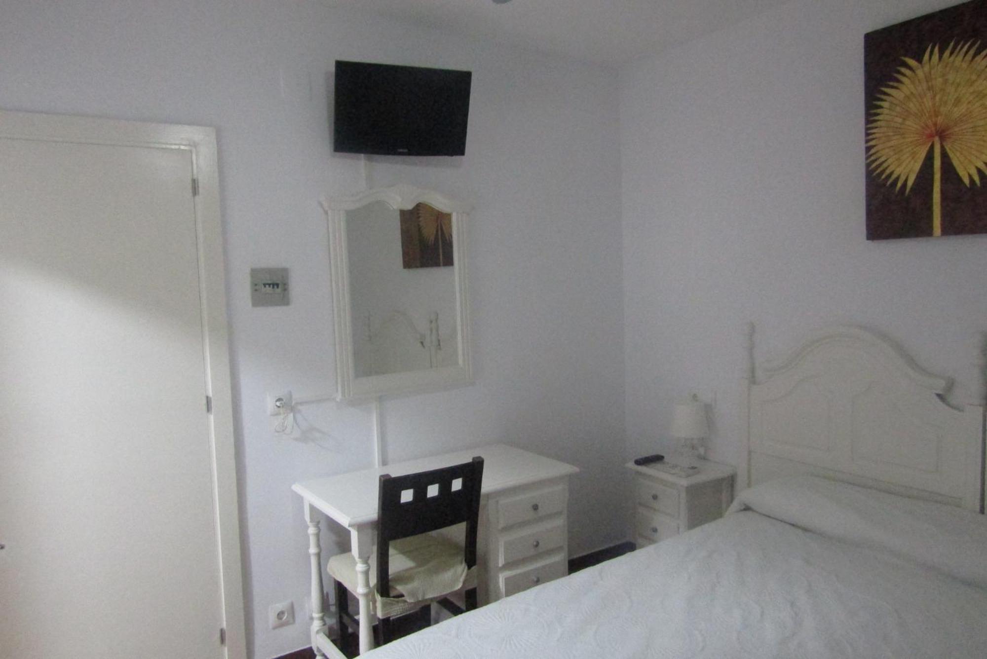 Hostal Andalucia Almunecar Ngoại thất bức ảnh